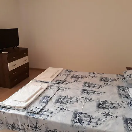 явор Apartament *