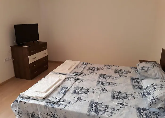 явор Apartment *